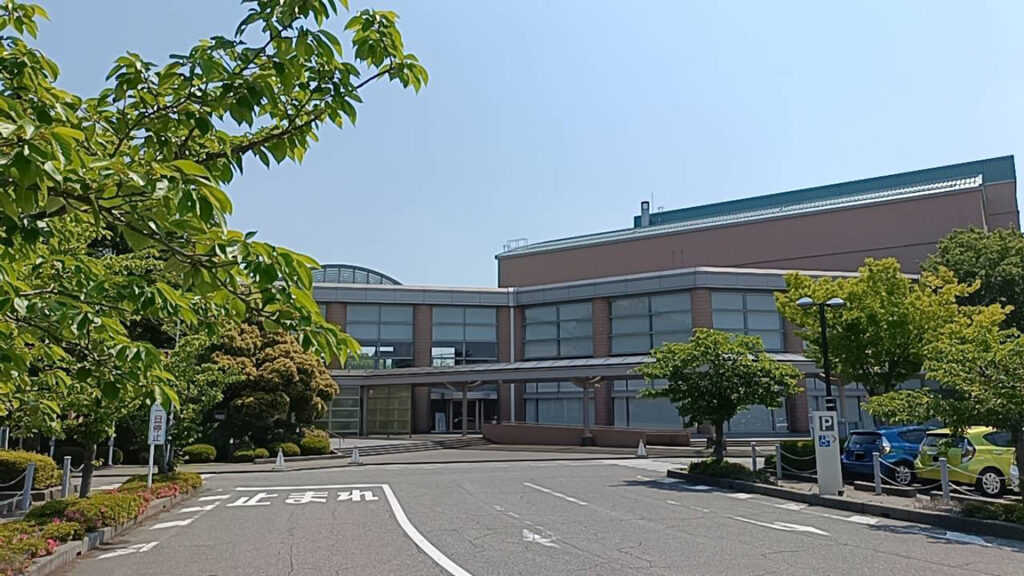 新潟テルサ外観
