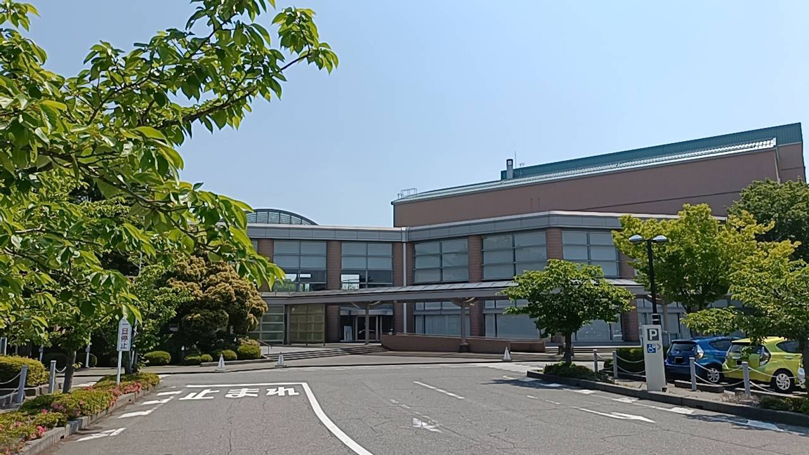 新潟テルサ外観